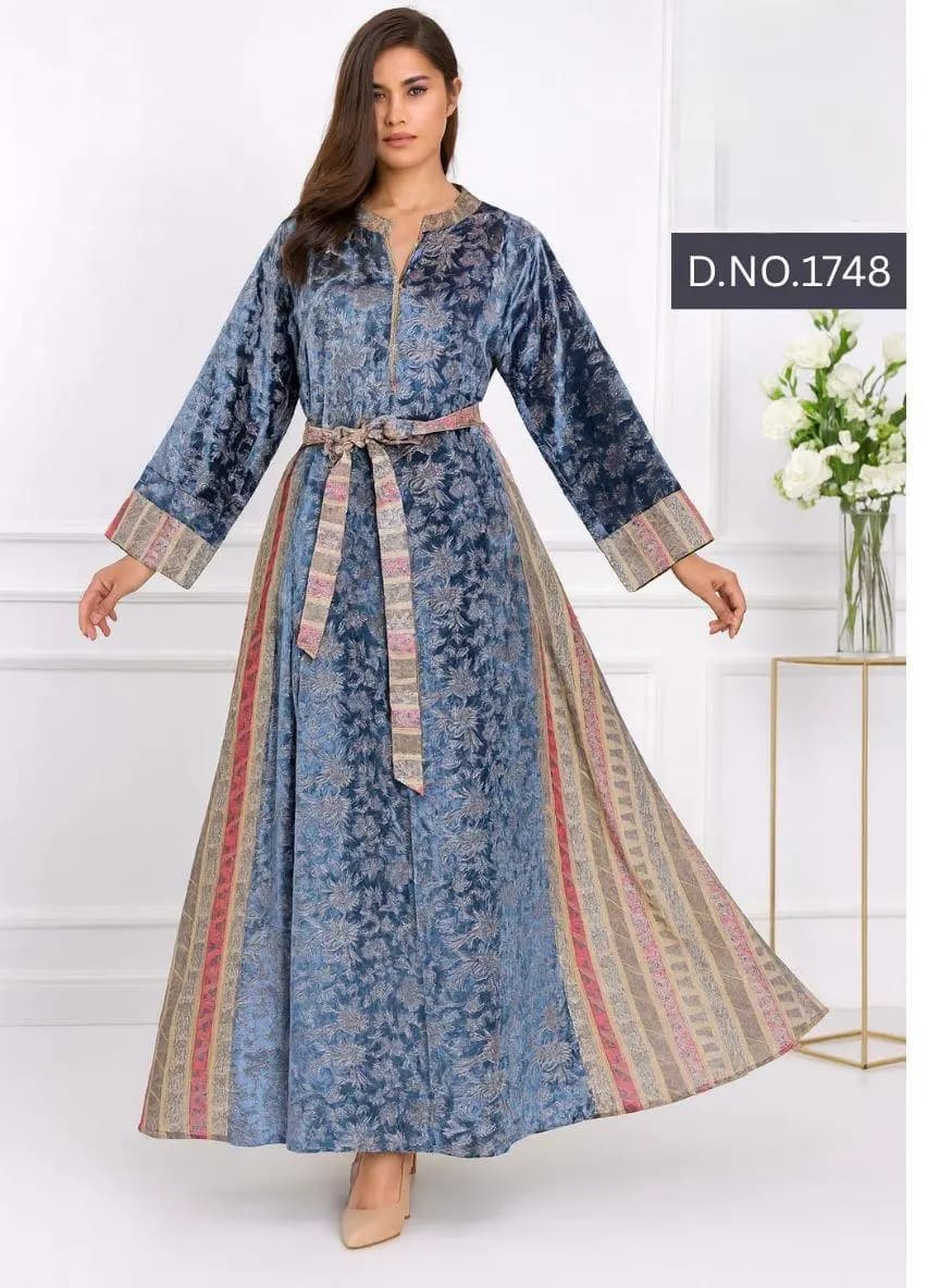 1748 مخمل زاهي